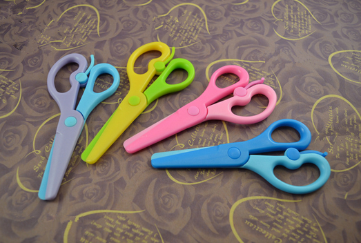 Safety scissors